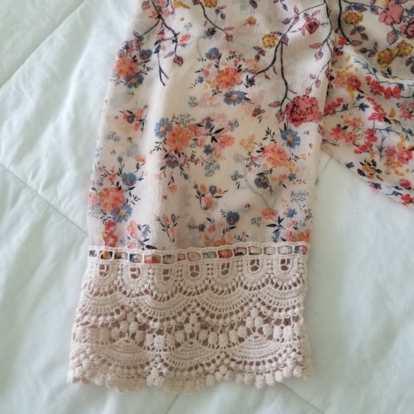 Bohemian Floral Lace Sheer Kimono Size Small - Picture 4 of 6